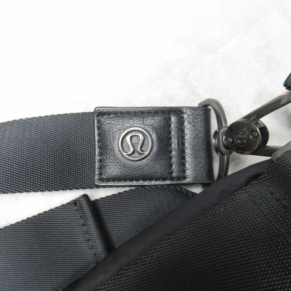 Lululemon Crossbody Bag‎ Mens Black Waterproof Mesh Pocket Utility Travel Pouch
